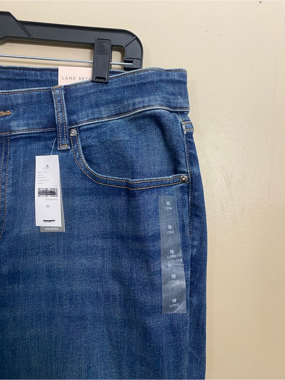 Lane Bryant NWT Curvy Fit Boot High Rise Medium Wash Stretch Flare Jean Size 18L - Picture 6 of 10